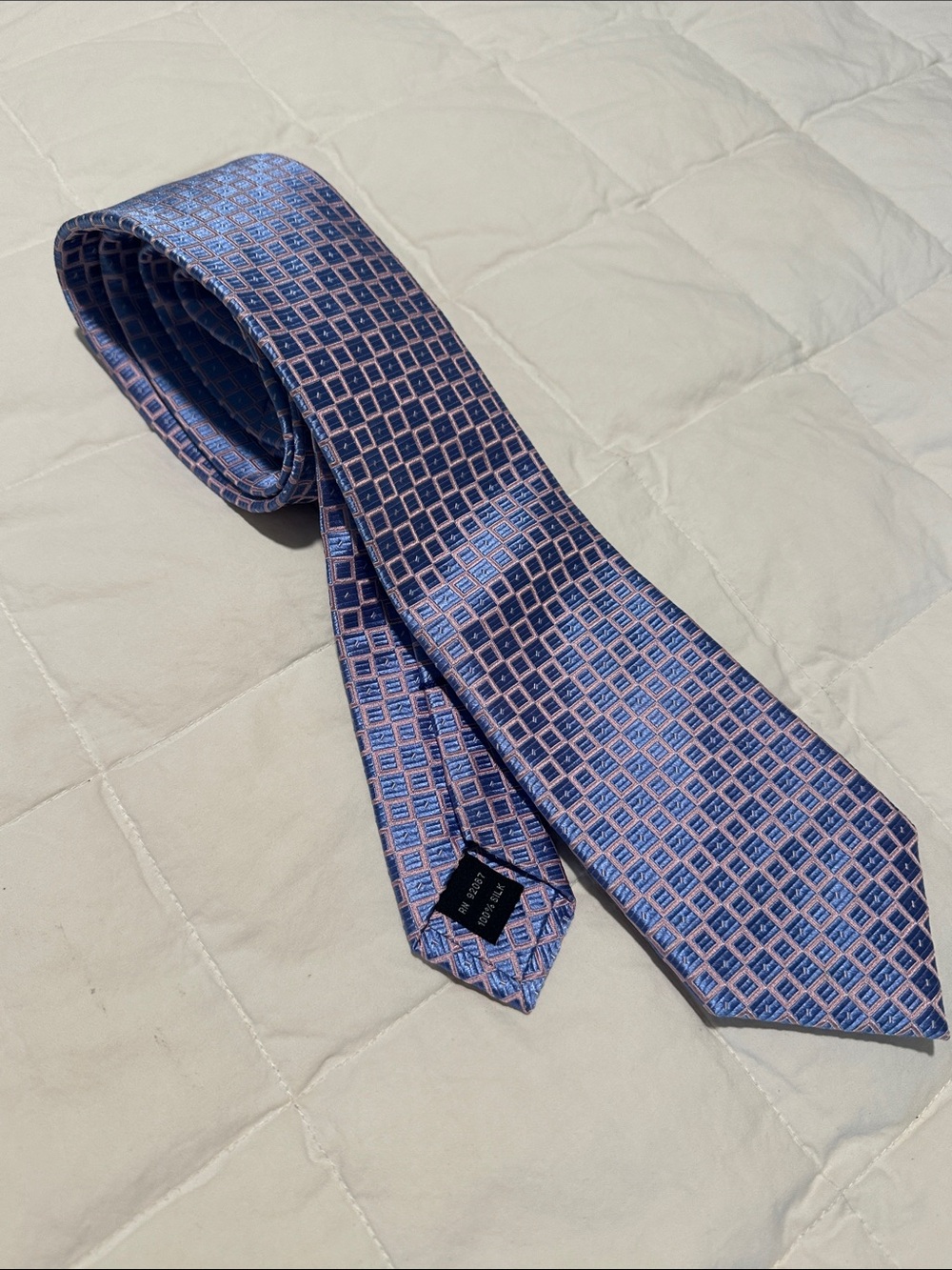 Black Saks Fifth Avenue Classic Men's Blue And Pink Patterned Silk Tie